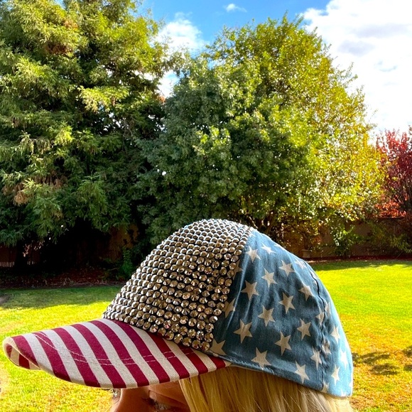 David and Young American Flag Studded Cap - Picture 5 of 7